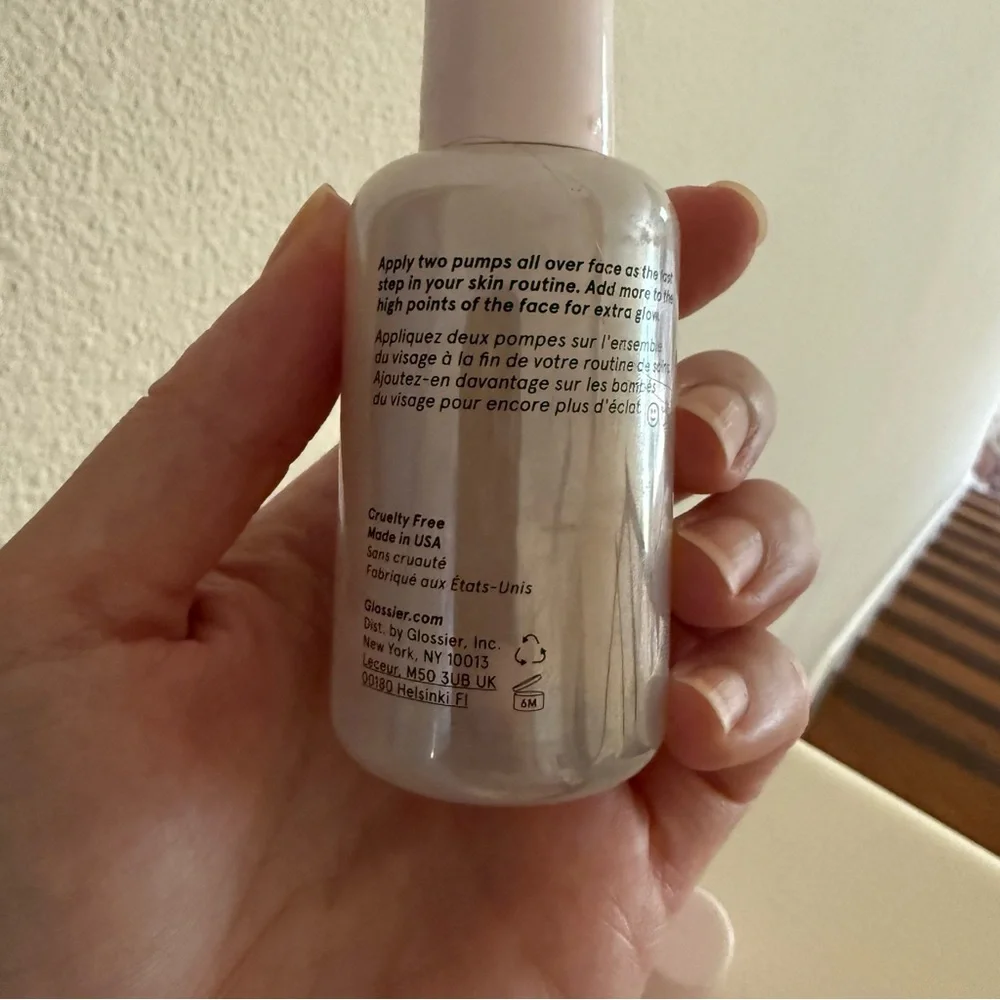 Glossier Futuredew Facial Oil-Serum Hybrid 1.0 oz - Picture 6 of 6